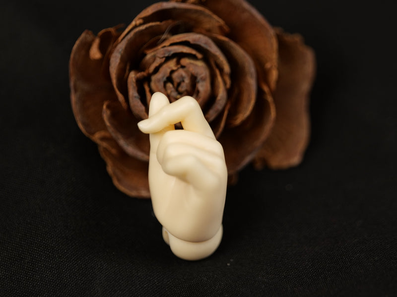 The Expression of Fingertips: A Tutorial for BJD Hand Blushing and Nail Art