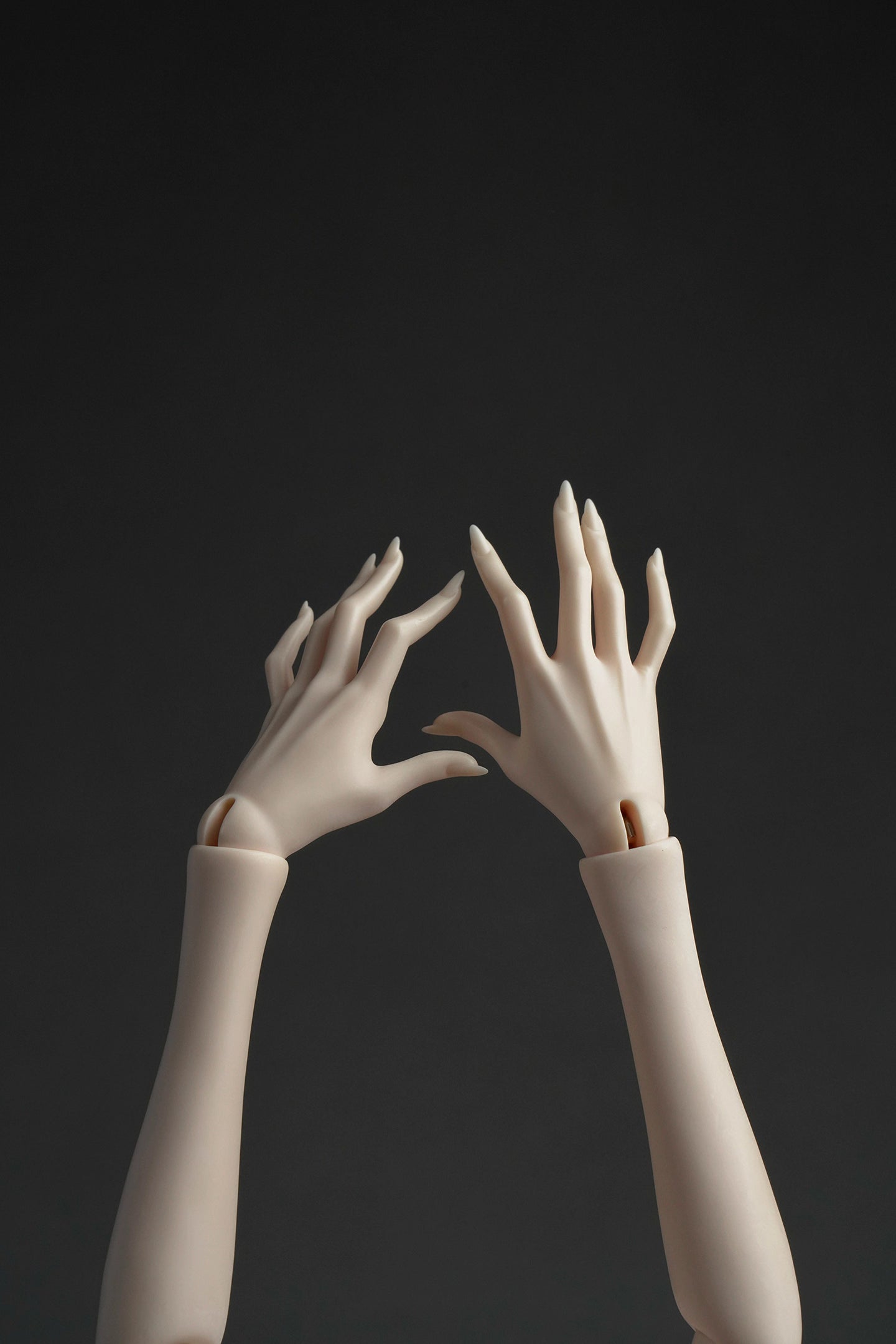 [Bjd hand] 1/3 (61cm) Female BJD Hand Parts