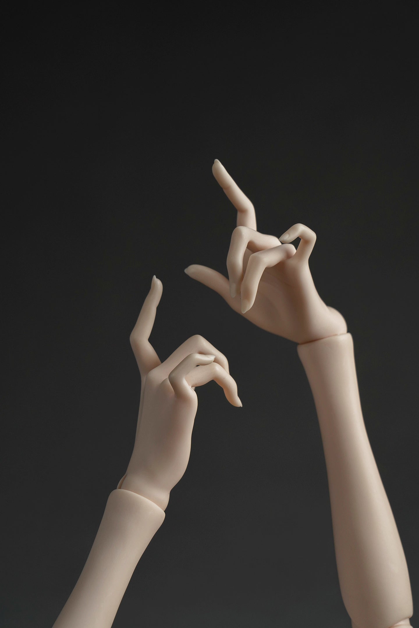 [Bjd hand] 1/3 (61cm) Female BJD Hand Parts